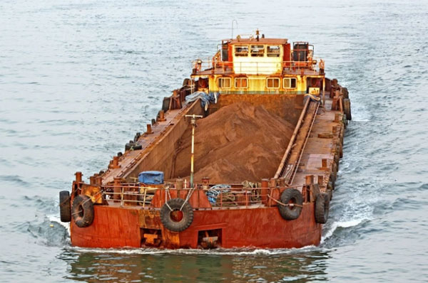 福建湄洲灣港去年對臺中轉鐵礦石超400萬噸
