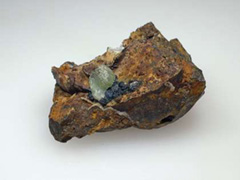 三斜磷钙铁矿