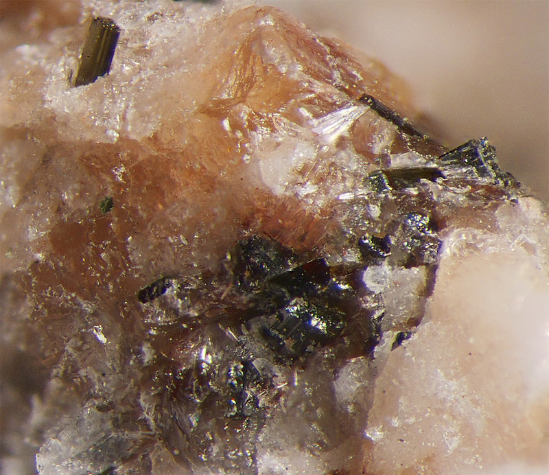硫碳锰钠石