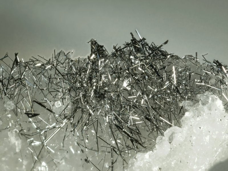 格硫锑铅矿