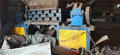 二手撕碎機廢鋼鋼板鋼筋鋼管卡車外殼撕碎機1600型15萬出售