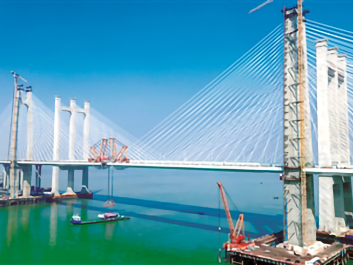 福厦高铁泉州湾大桥成功合龙,中国高铁迈入跨海时代