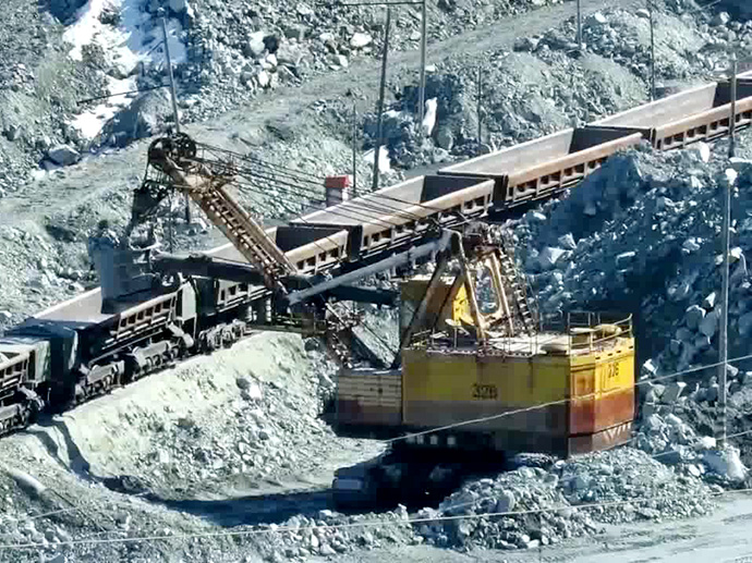 开远市冷水沟顺朝采石场转型升级扩大矿区范围采矿权招标出让公告