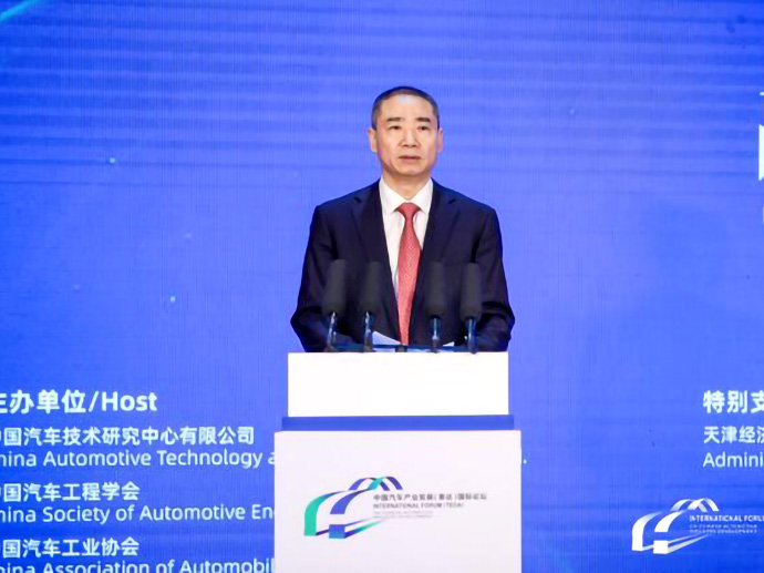 工信部副部长辛国斌：推动新能源汽车发展 需提高锂钴镍等关键材料保障体系