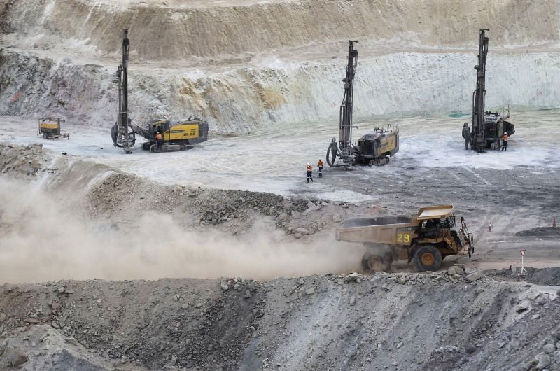 巴布亚新几内亚敦促矿企加快开发