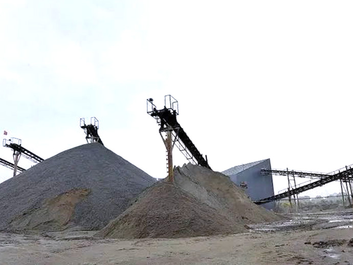 十二月中旬，全国砂石出货量难以维持增势
