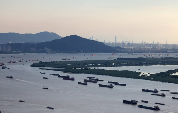两部门：完善长江集装箱、铁矿石、煤炭等主要客货类港口运输系统
