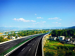 国内首条全部使用机制砂混凝土打造路面的高速公路建成通车