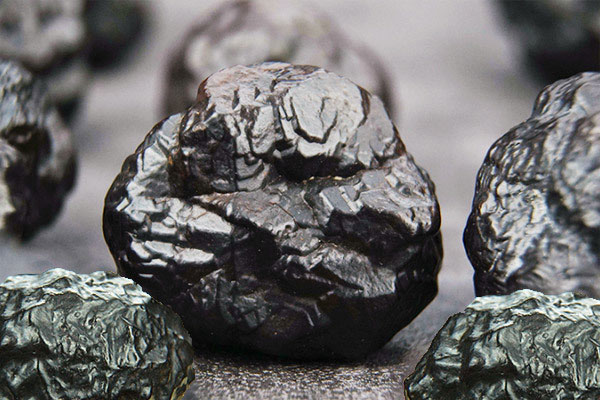 “打铁”三出手 三部门提醒告诫有关铁矿石贸易企业和期货公司