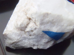 方钙石