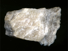 尼硼钙石