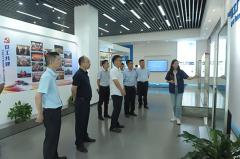 济南重工公司与南京康尼机电公司签署战略合作协议