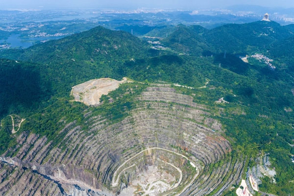 湖北黄石：这个“亚洲第一矿坑”，你见过吗？