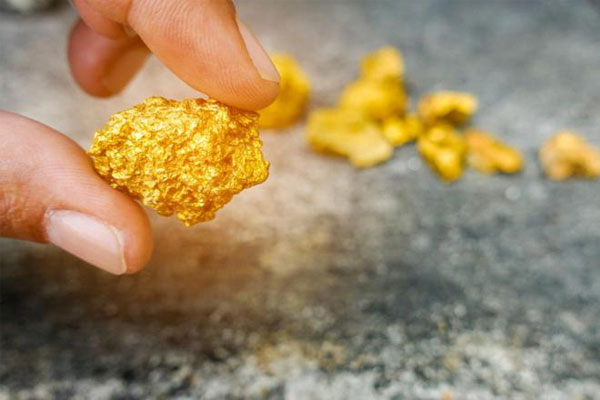 尾矿事故致中国黄金利润暴跌，上半年金铜产量双双下滑