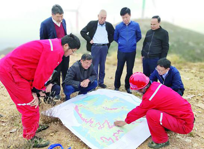 河南省第三地质大队在西峡县宋庄经过普查发现一大型石墨矿