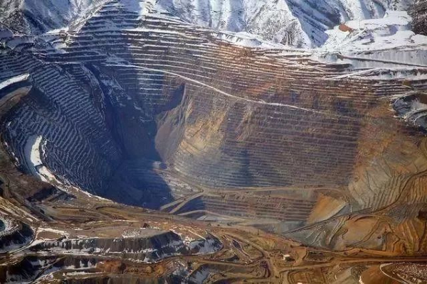 全球最大露天铜矿