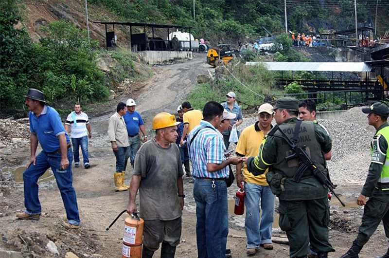 哥伦比亚一座煤矿发生爆炸事故