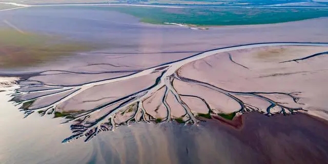 水利部：持续强化河道采砂管理，严厉打击非法采砂