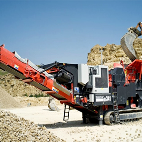 TRACKED JAW CRUSHER